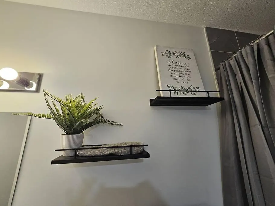 Apartamento Parkside Basement Suite Edmonton