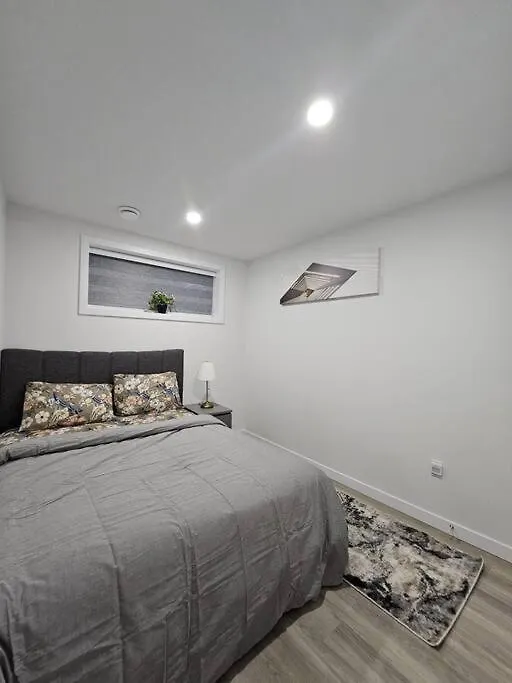 Apartamento Parkside Basement Suite Edmonton Canadá