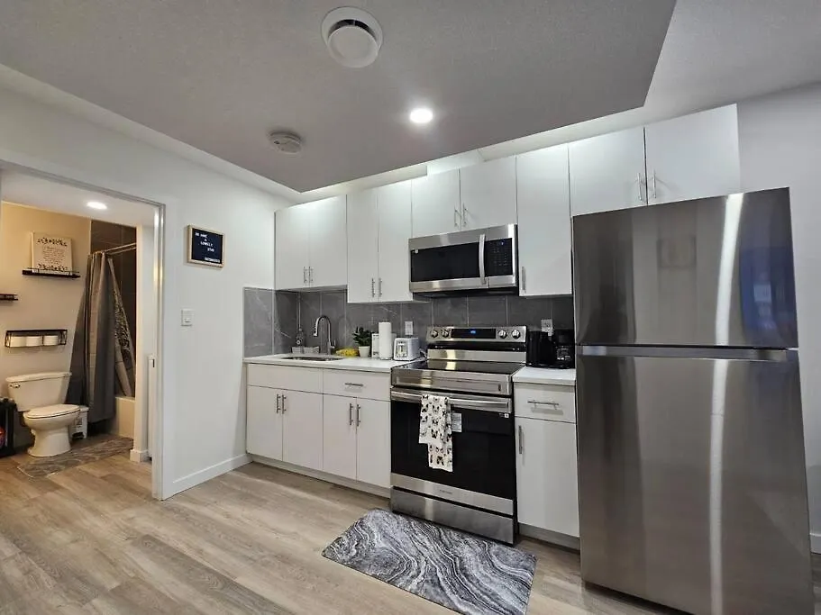 Apartamento Parkside Basement Suite Edmonton